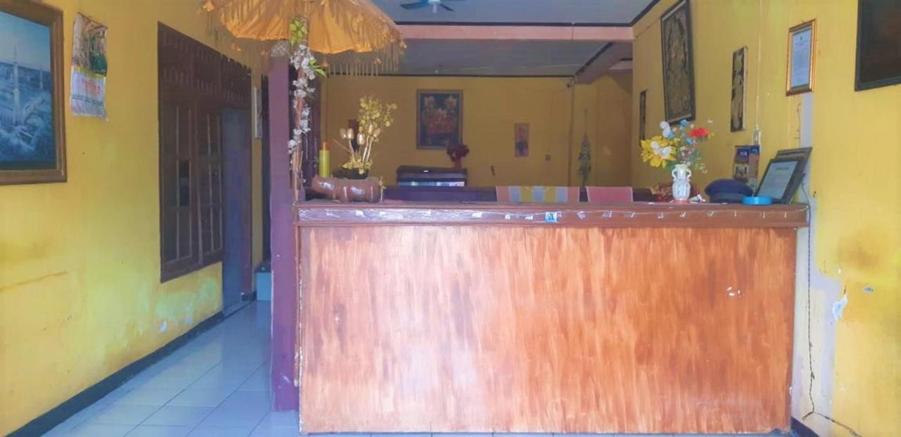 สปอต ออน 2969 โฮเต็ล จิตรา อายู Hotel Labuhan ภายนอก รูปภาพ
