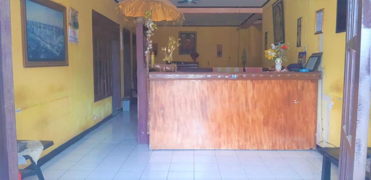 สปอต ออน 2969 โฮเต็ล จิตรา อายู Hotel Labuhan ภายนอก รูปภาพ